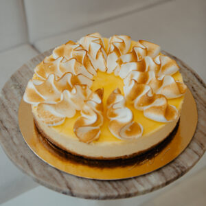Lemon meringue cheesecake