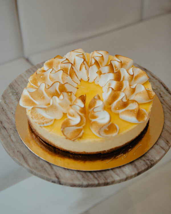 Lemon meringue cheesecake