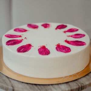 Red velvet cheesecake